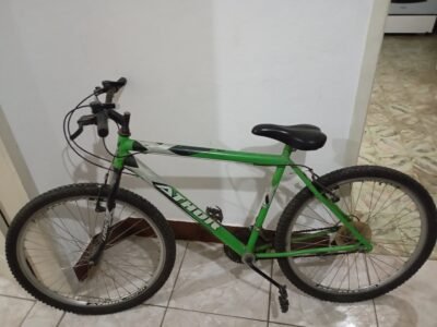 Bicicleta Atom 18 marchas