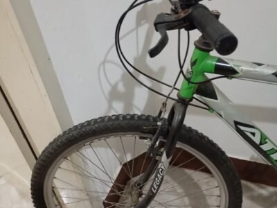 Bicicleta Atom 18 marchas