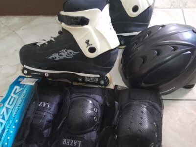 Patins Traxart Black 43 Semi-novo Com equipamentos de Proteção